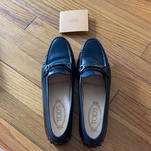 Tod’s All Black Leather Loafers